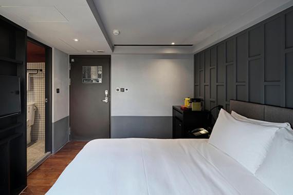 Reddot Hotel Тайчжун Экстерьер фото