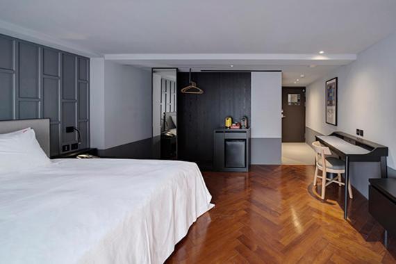 Reddot Hotel Тайчжун Экстерьер фото