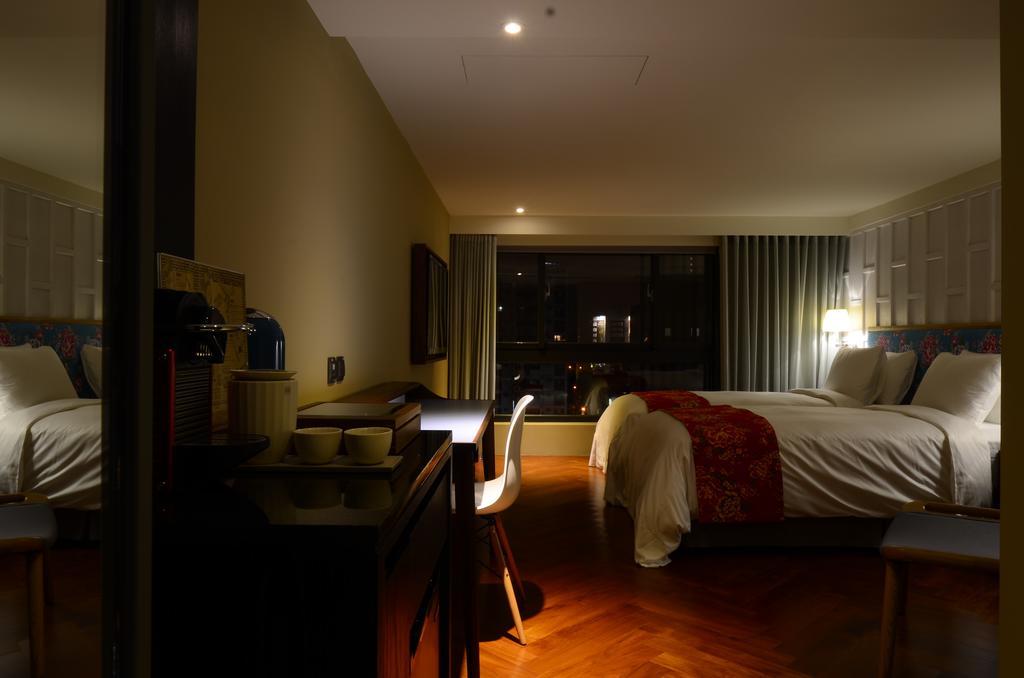 Reddot Hotel Тайчжун Экстерьер фото